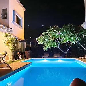 https://esquina-de-la-felicidad.allrivieramayahotels.com